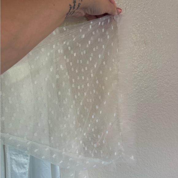 Fringe Sleeve Robe - Picture 3 of 7